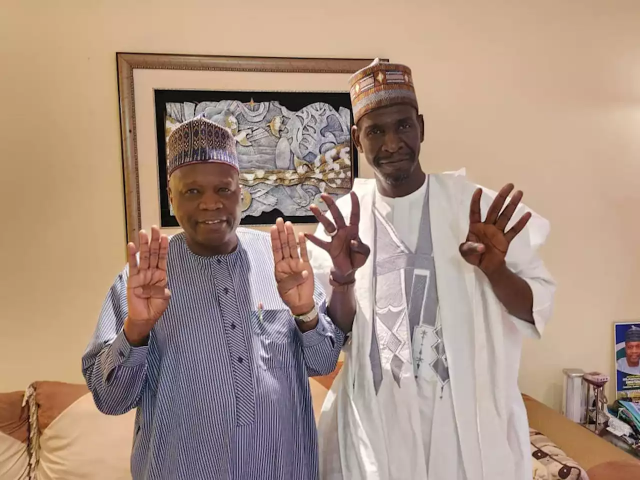 Gombe NNPP Chairman Meets Gov Inuwa, Defects To APC