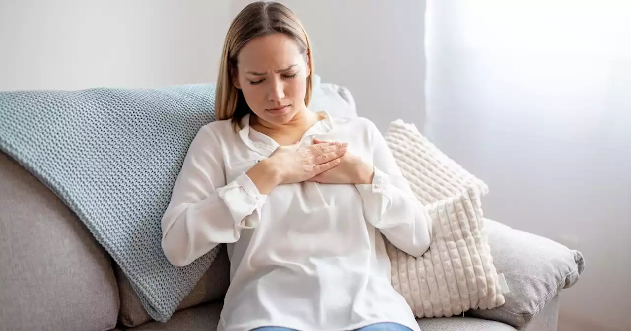 Experts warn of one common heart attack sign most women ignore