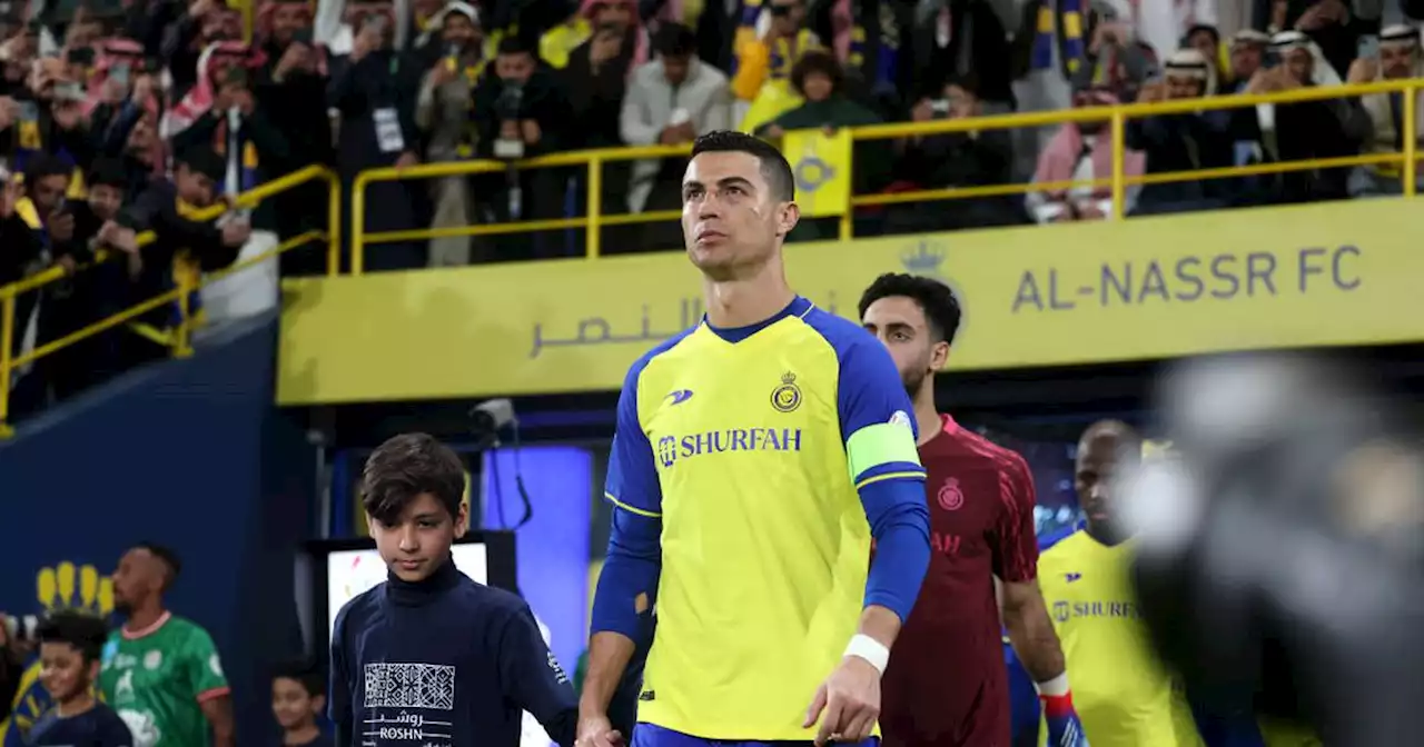 ¡Casi que no! Cristiano Ronaldo se mandó su primer gol oficial en Arabia Saudita