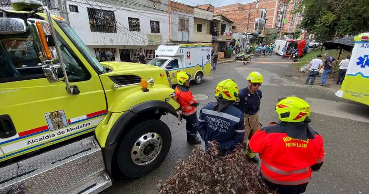 Medellín está en riesgo de perder a 154 bomberos por un error de papeleo