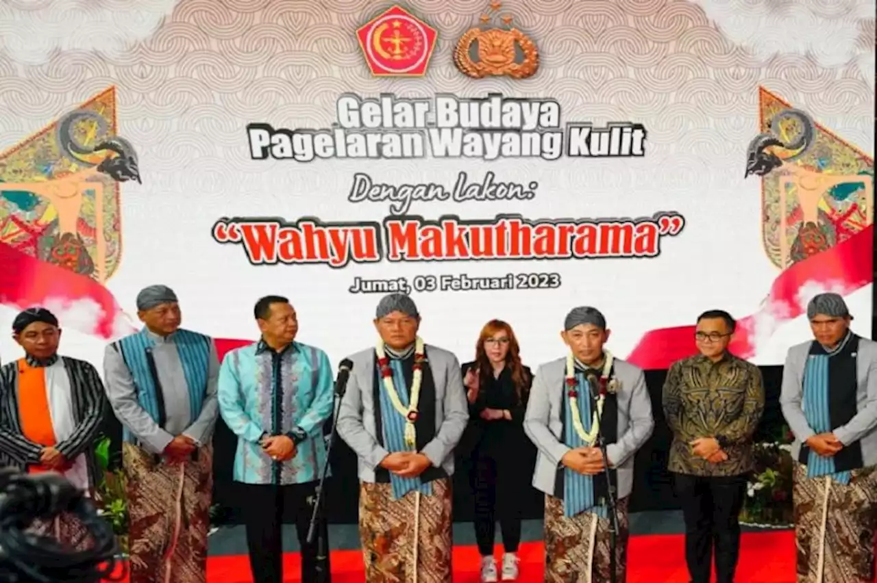 Gelar Wayang Kulit, Kapolri: Perkuat Sinergitas TNI-Polri dan Masyarakat