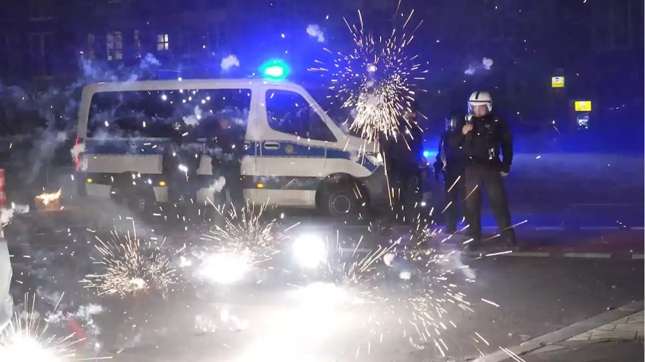 Nach Silvester-Krawallen in Berlin: Wie die Staatsanwaltschaft Angriffe auf Rettungskräfte und Feuerwehrleute schneller verfolgen will