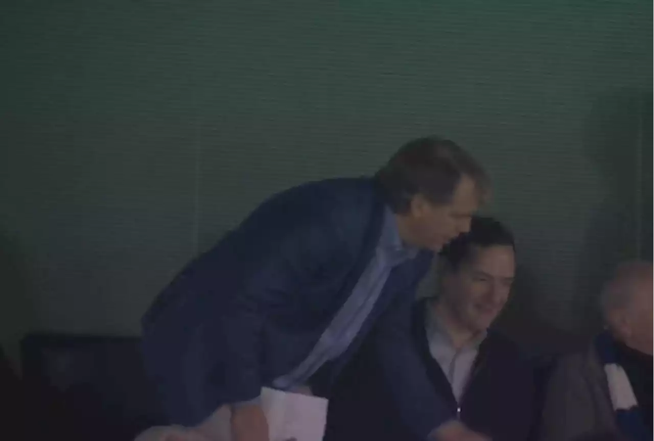 Neville delivers funny verdict to seeing Chelsea owner Boehly sat alongside ex-Chancellor