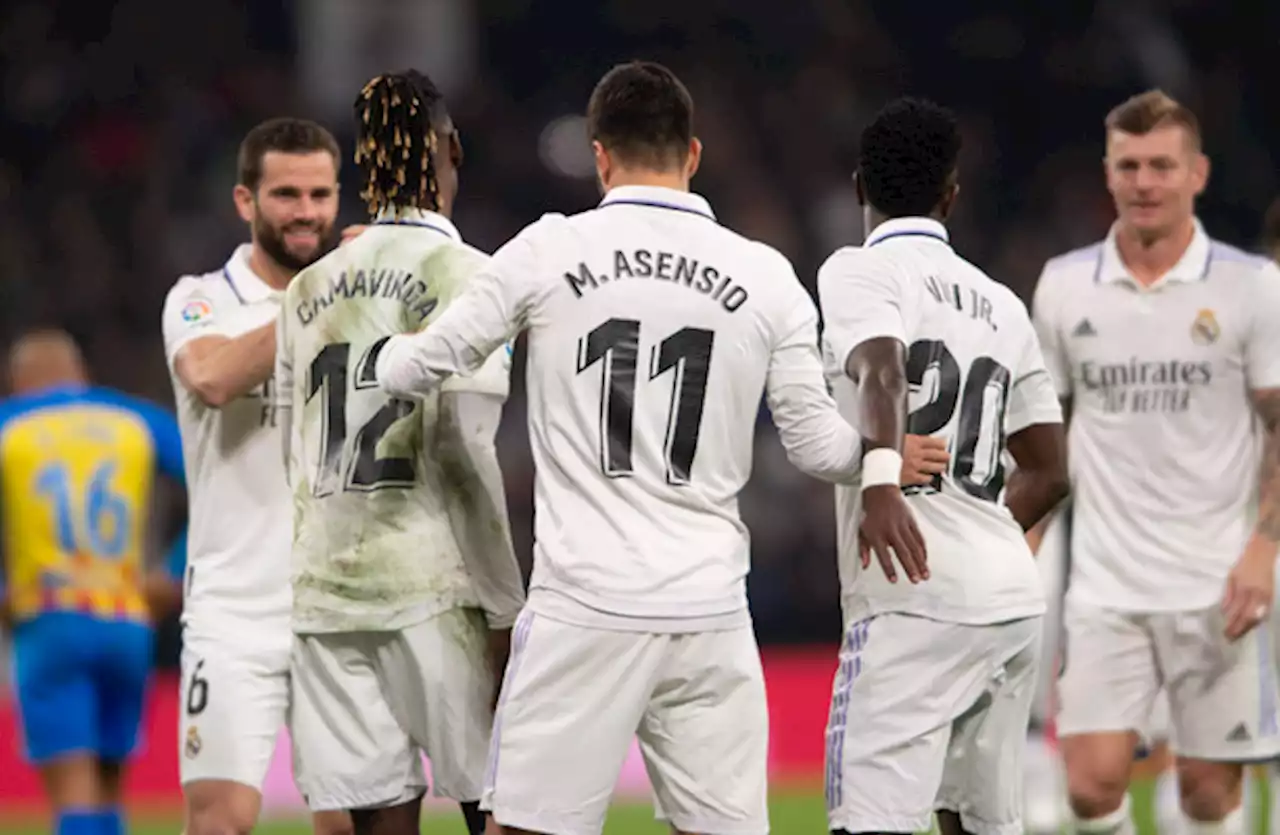 Real Madrid reduce Barcelona's La Liga lead while Juventus advance in Italian Cup