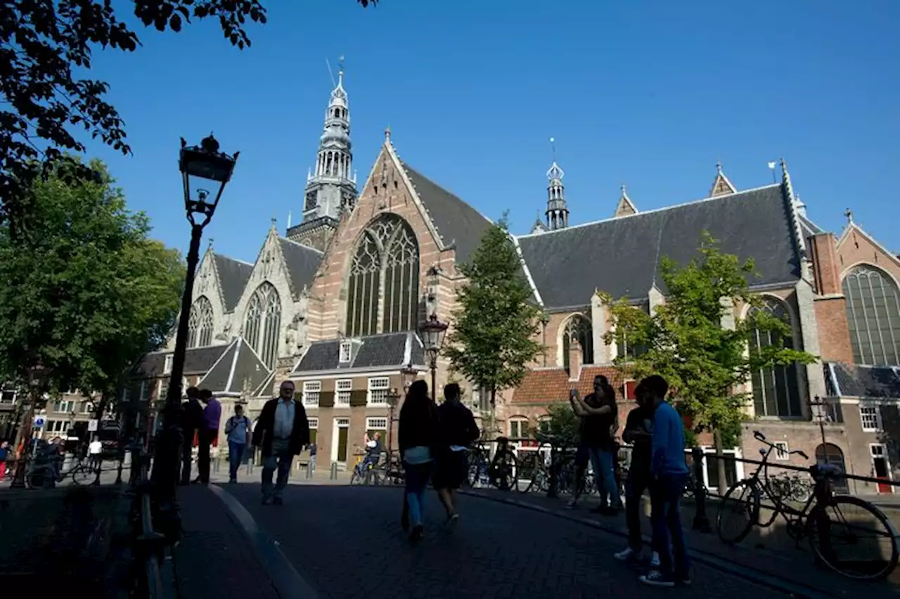 Kerken sluiten? Amsterdam stopt ermee