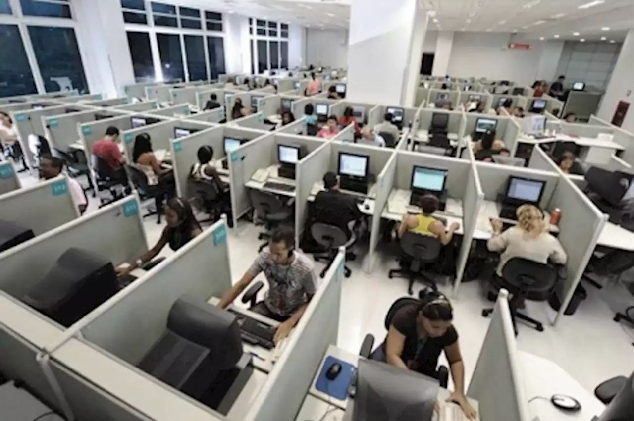 Los trabajadores de los call center lograron un aumento del 22,9 por ciento