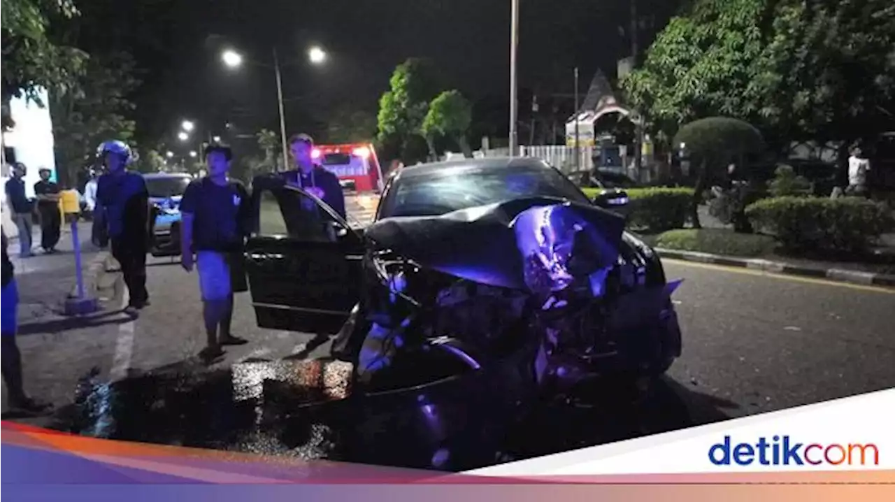 Anak SMA Bawa Pacar Bugil di Mobil DPRD Jambi yang Kecelakaan Punya SIM?