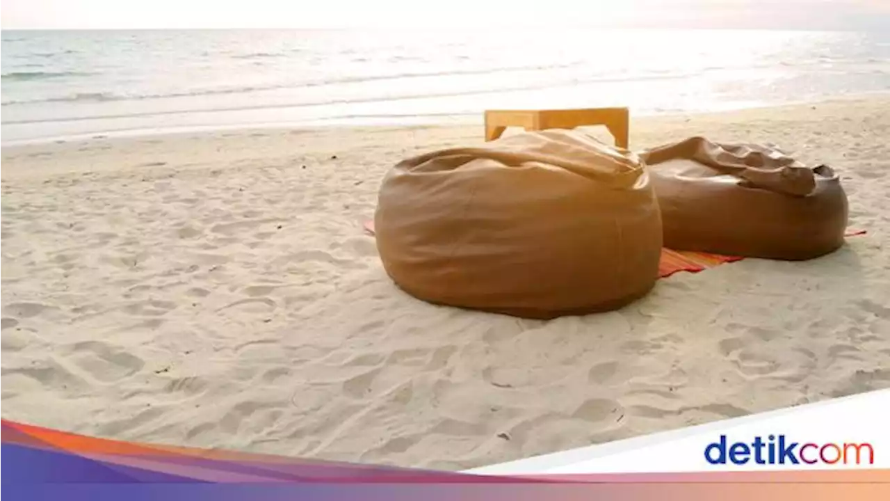 Mirip Film Horor, Dua Turis Rebutan Beanbag Sampai Jari Putus