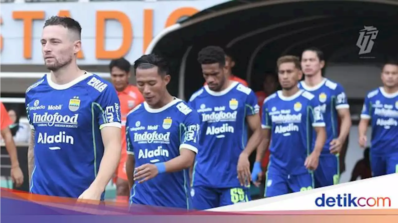 Misi Ganda Persib Gulingkan PSS dan Persija