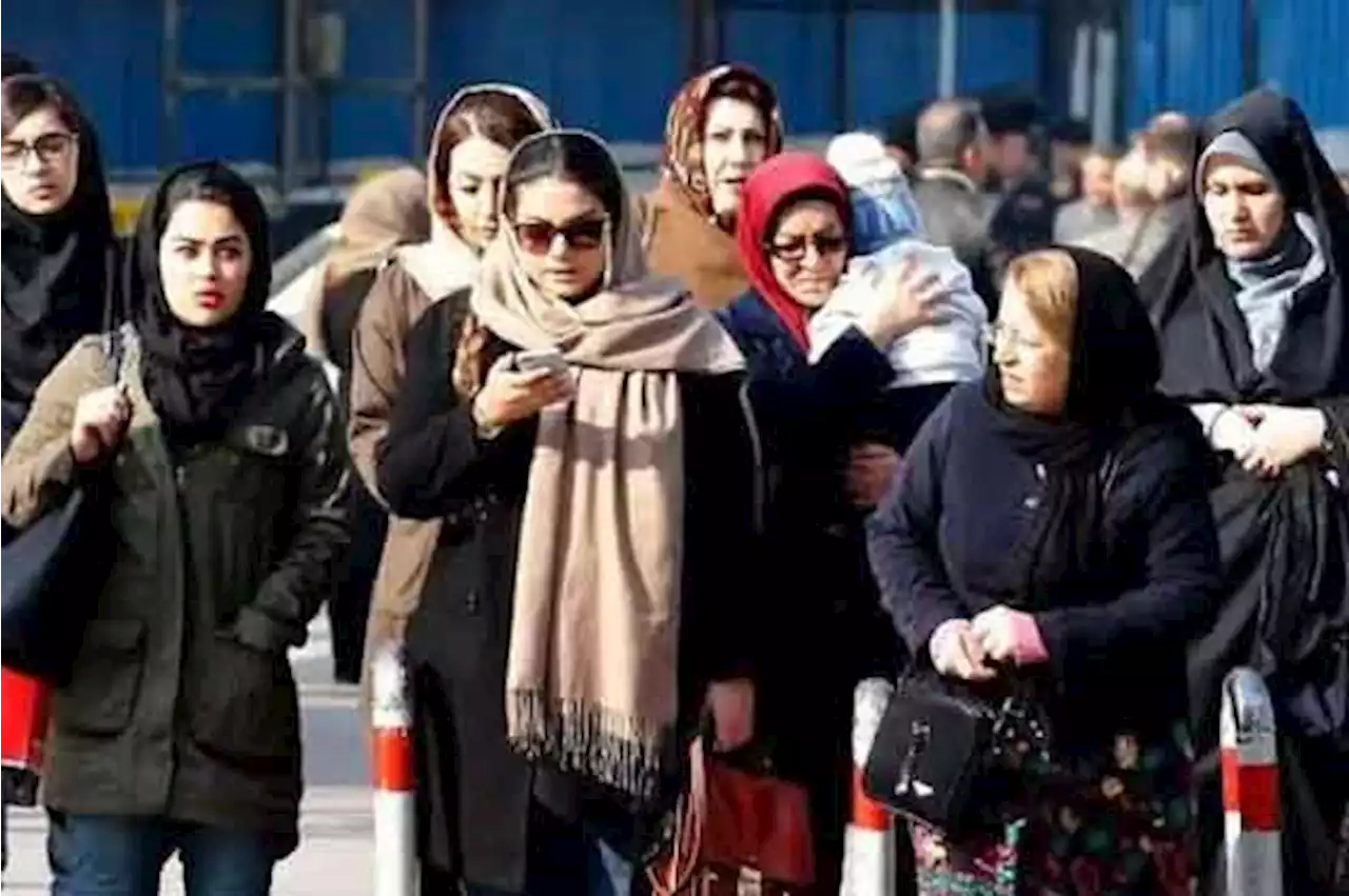 ایران: بغیر حجاب خواتین کے لئے نئی سزاؤں کا اعلان
