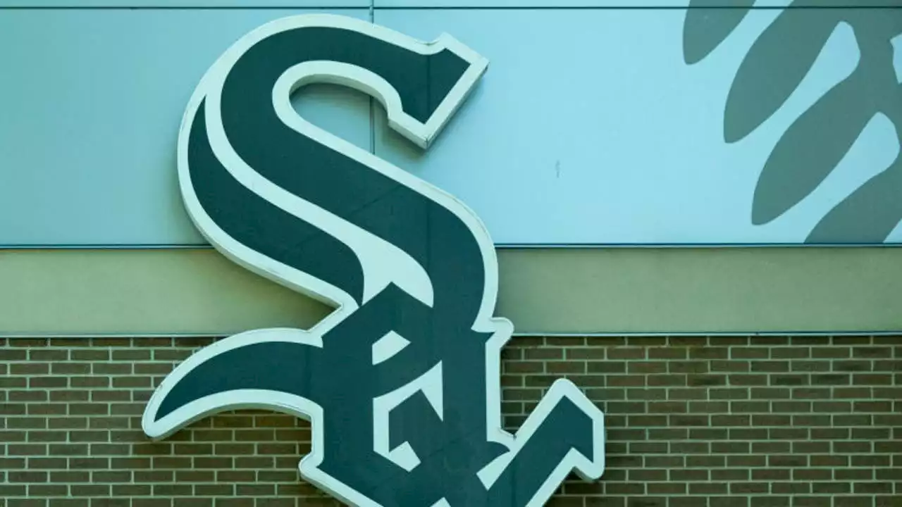 White Sox acquire reliever German in trade with Red Sox