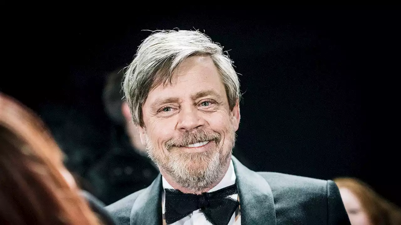 Mark Hamill to sign 'Star Wars' posters to benefit Ukraine