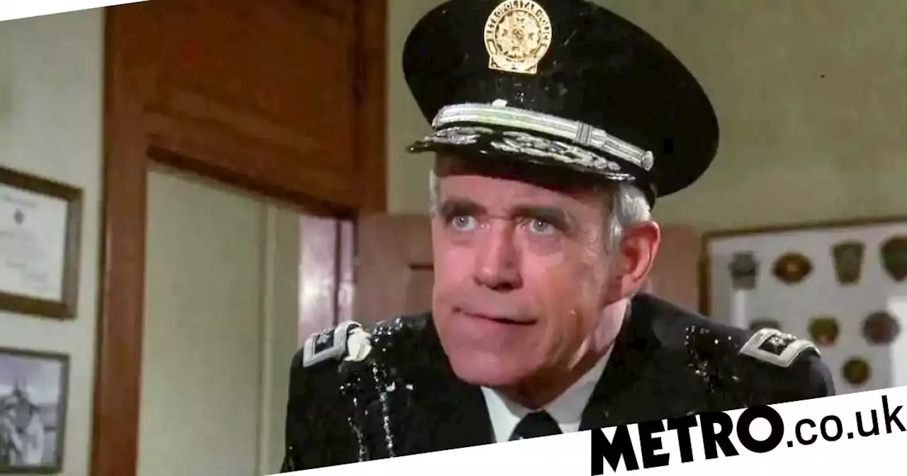 Police Academy star George R Robertson, who played Chief Hurst, dies aged 89