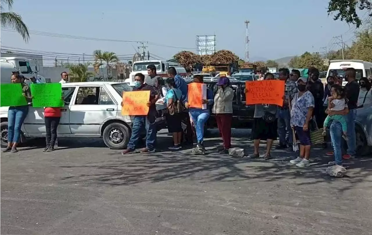 Morelos. Cierran carretera tras detención de presunto criminal