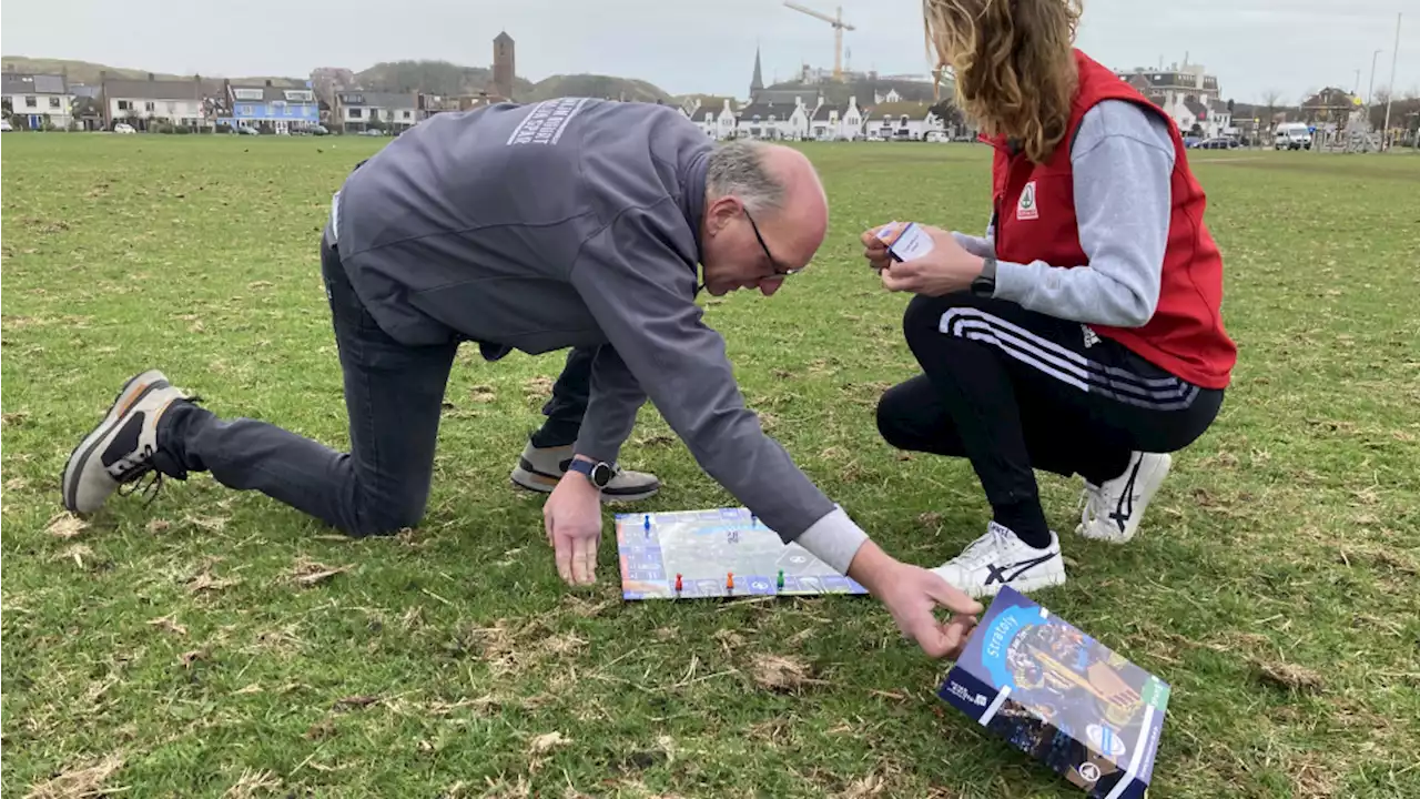 Jubileum met lokaal Monopolyspel: hoe een Twent één werd met de Wijk aan Zeeërs