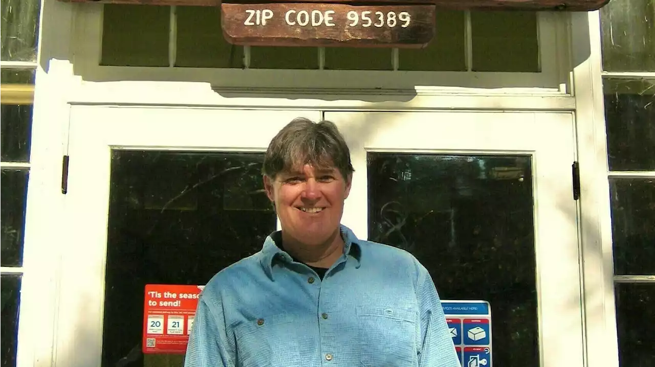 The Yosemite postmaster retires after more than 40 years (and a whole lot of mail)