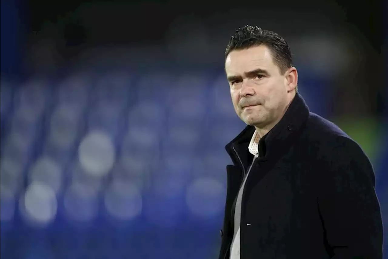 Ajax komt maar niet uit de beladen schaduw van Marc Overmars, tuchtzaak loopt nog steeds