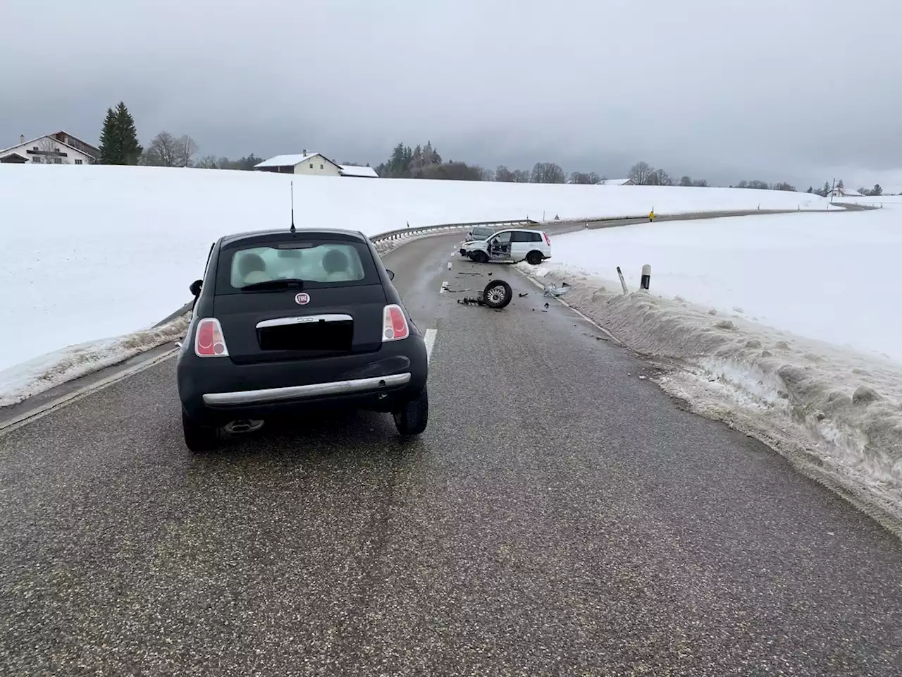 Le Boéchet JU: Kollision zwischen zwei Fahrzeugen – keine Verletzten