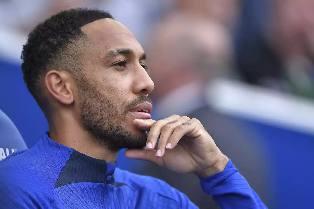 Aubameyang has 'done nothing wrong' as striker flies to Milan after Chelsea squad snub