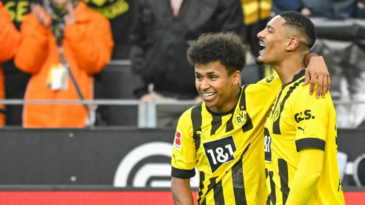 Eerste goal van Haller voor Dortmund mooiste moment tijdens ruime zege