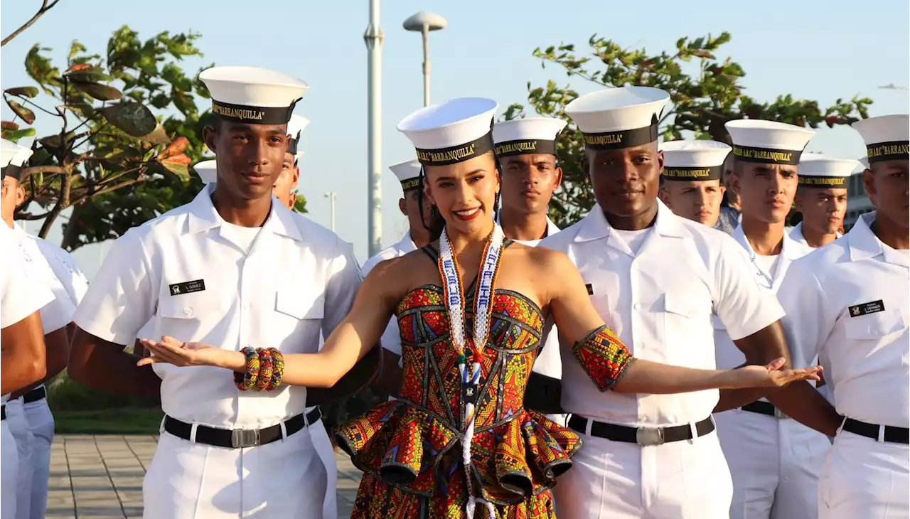 Natalia De Castro, coronada como Reina de los marinos de Colombia