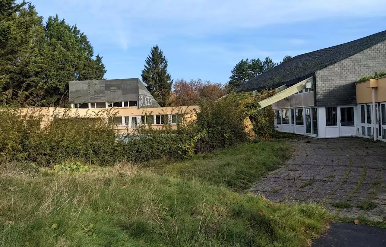 Un couple rachète un village vacances abandonné en Bretagne pour le retaper