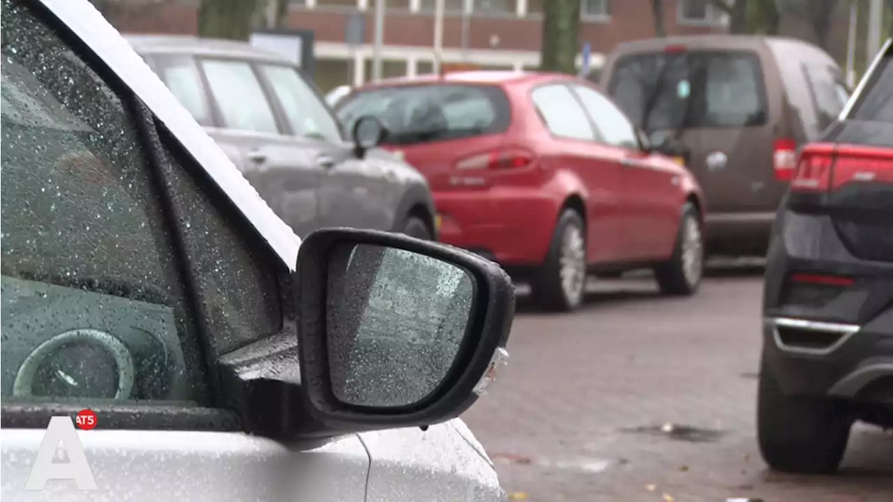 10 cent-tarief sneuvelt ook rond sportparken in Oost na 'aanzienlijke parkeeroverlast'