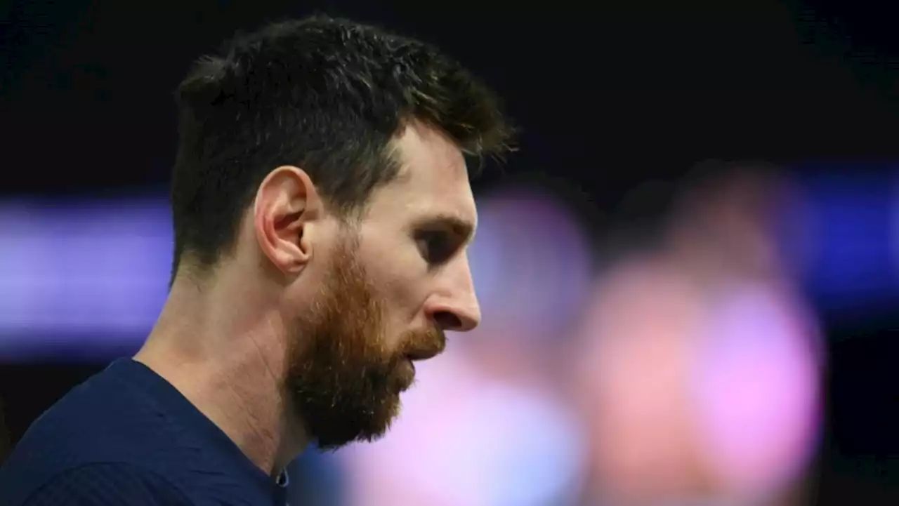 PSG in talks with Messi over renewing contract