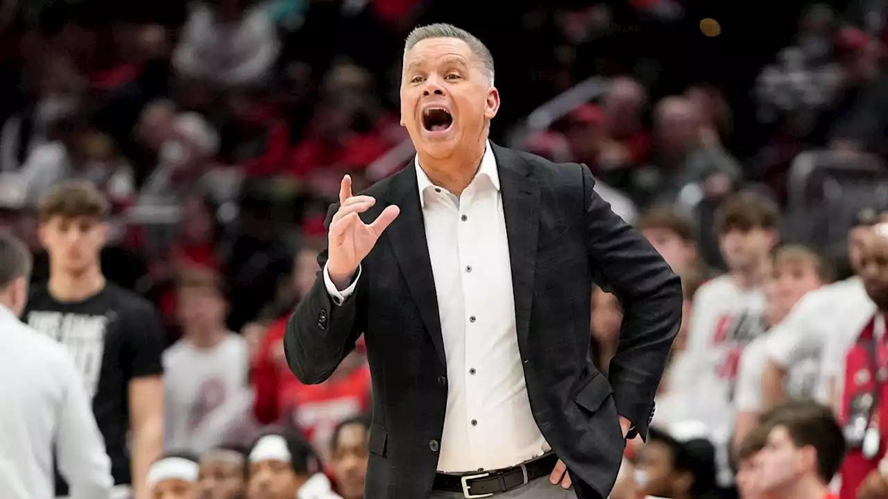 Mailbox: A vote to keep Chris Holtmann; and why do refs hate everything about Ohio?