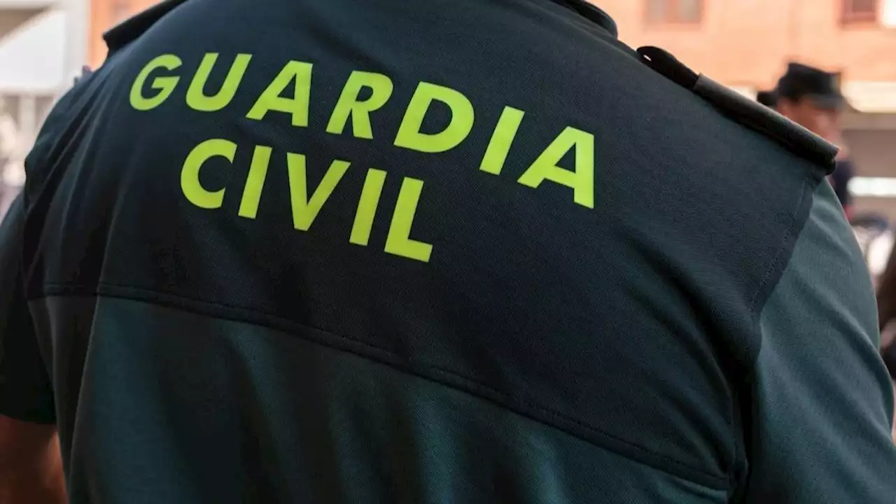 La Guardia Civil investiga la persecución y tiroteo a un camión por coches que aparentaban ser policiales en Sevilla