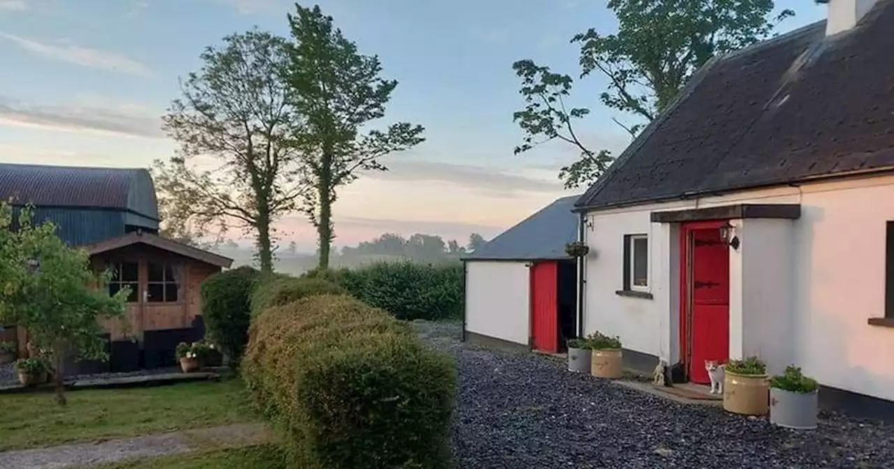 Couple 'blown away' by reaction to cosy Fermanagh cottage on market for €111,000