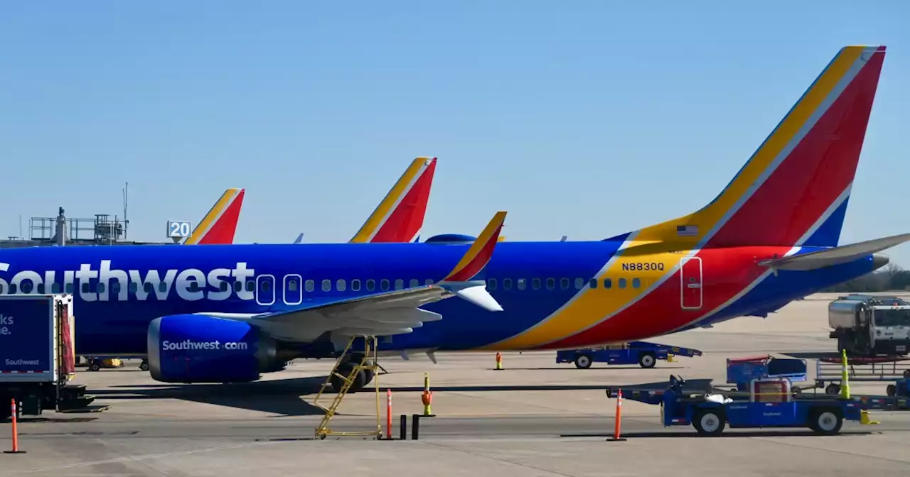 Close call avoided between two planes at a Texas airport