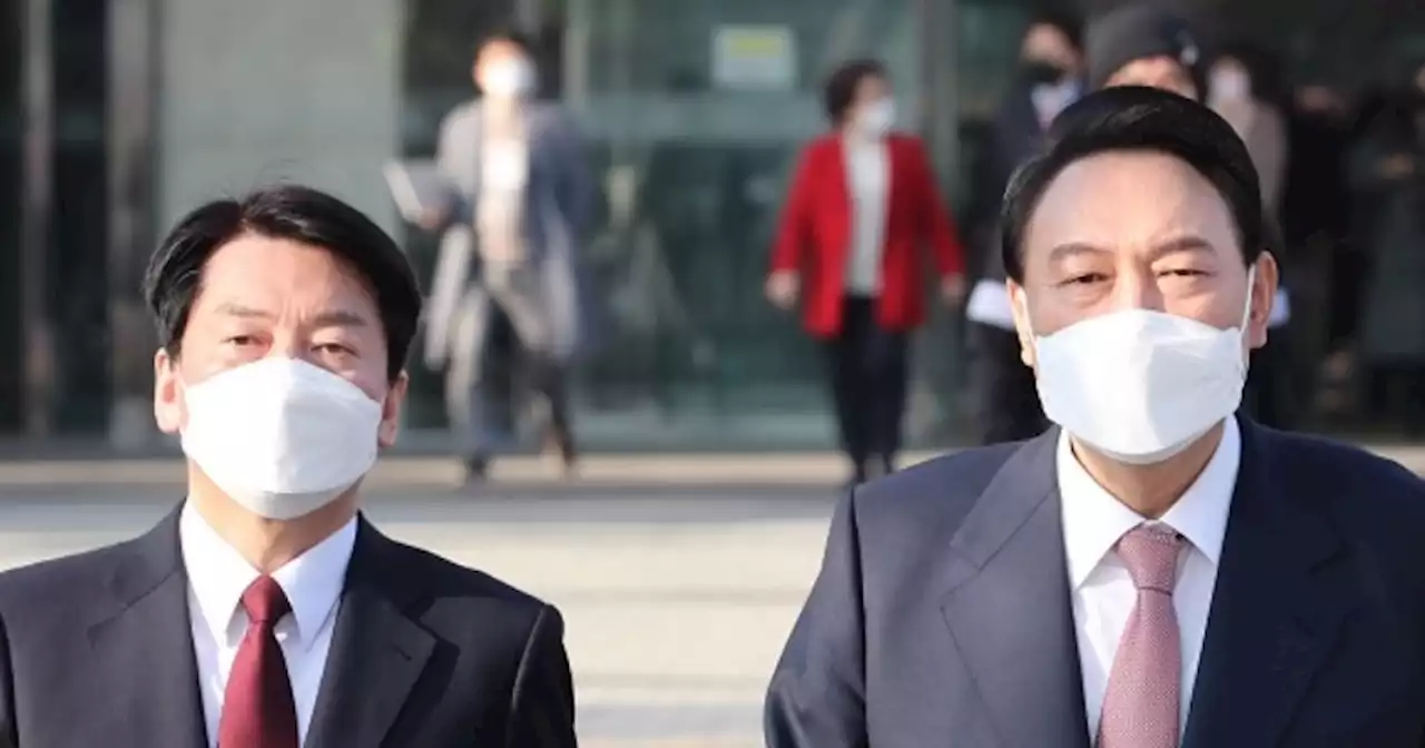 윤석열, 안철수 윤핵관 공격하자 “국정 운영 방해꾼이자 적”