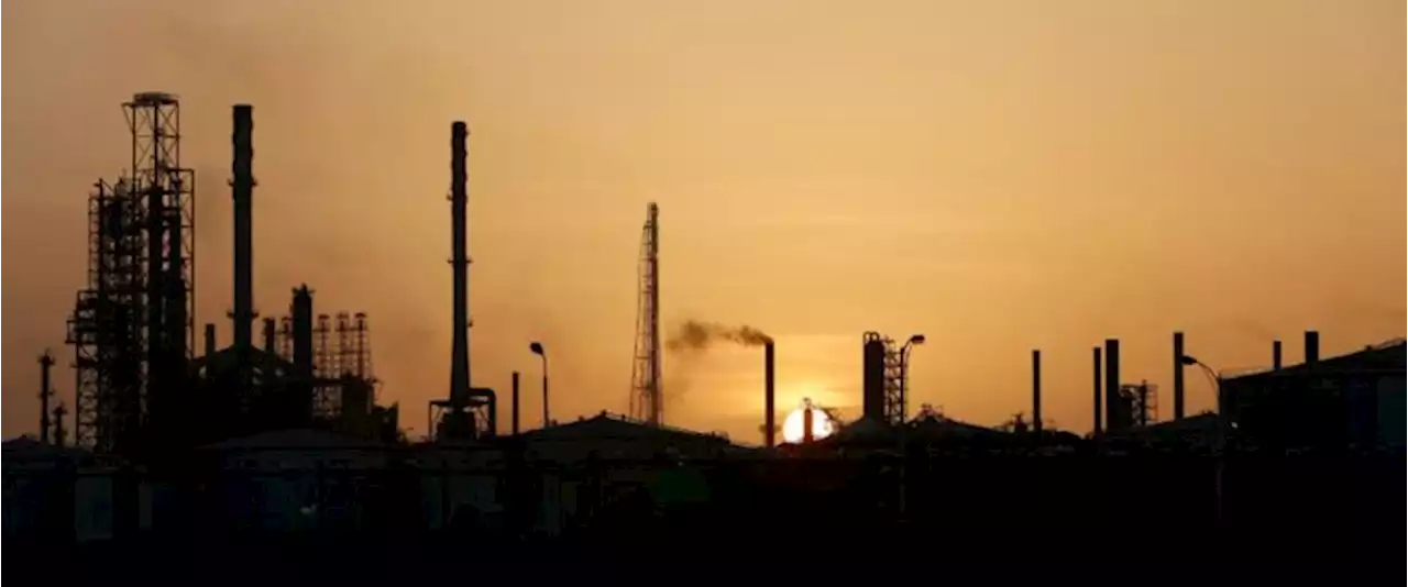 Iran To Help Venezuela Overhaul Major Refinery Complex | OilPrice.com