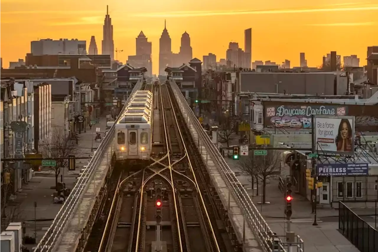 SEPTA El train derailed in Old City