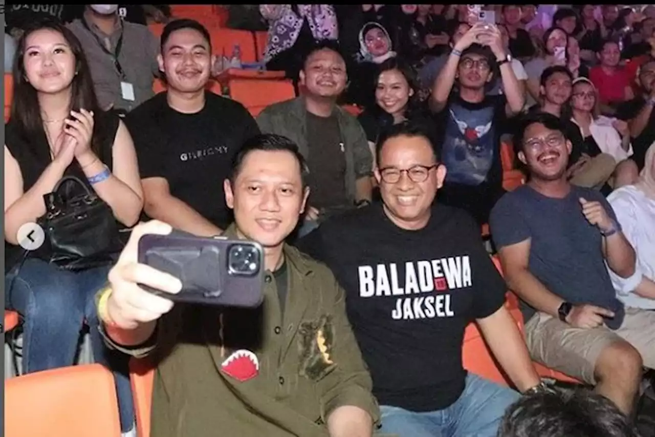 Momen AHY-Anies Baswedan Duduk Berdampingan Saat Nonton Konser Dewa 19 - Pikiran-Rakyat.com