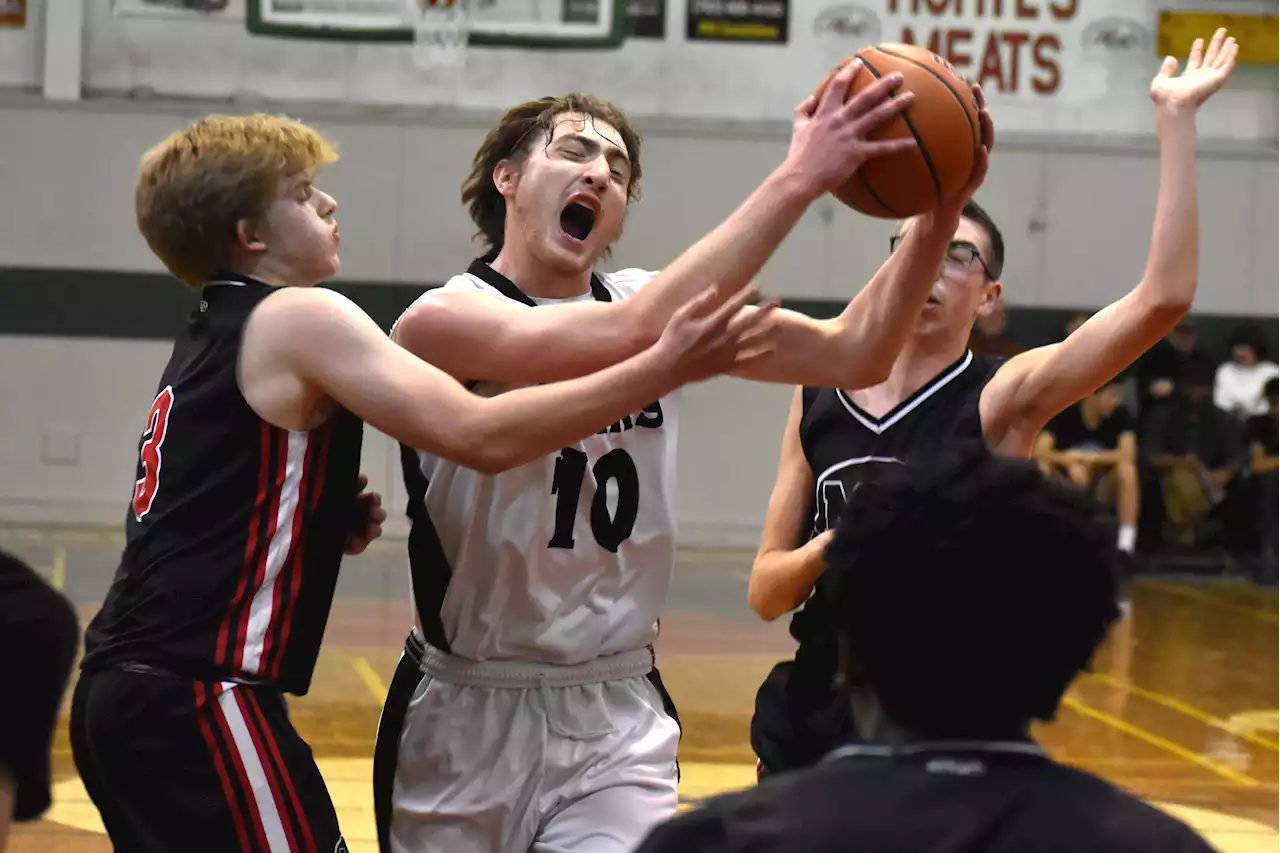 Making history: BEC Bears, Riverview Ravens to meet in first-ever all-Cape Breton New Waterford Coal Bowl Classic final | SaltWire