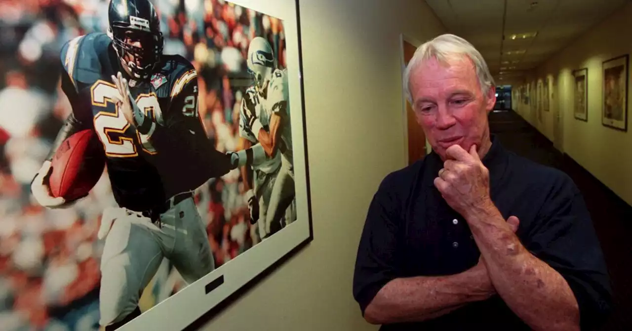 Column: Where others were finding coal, Bobby Beathard was digging up diamonds