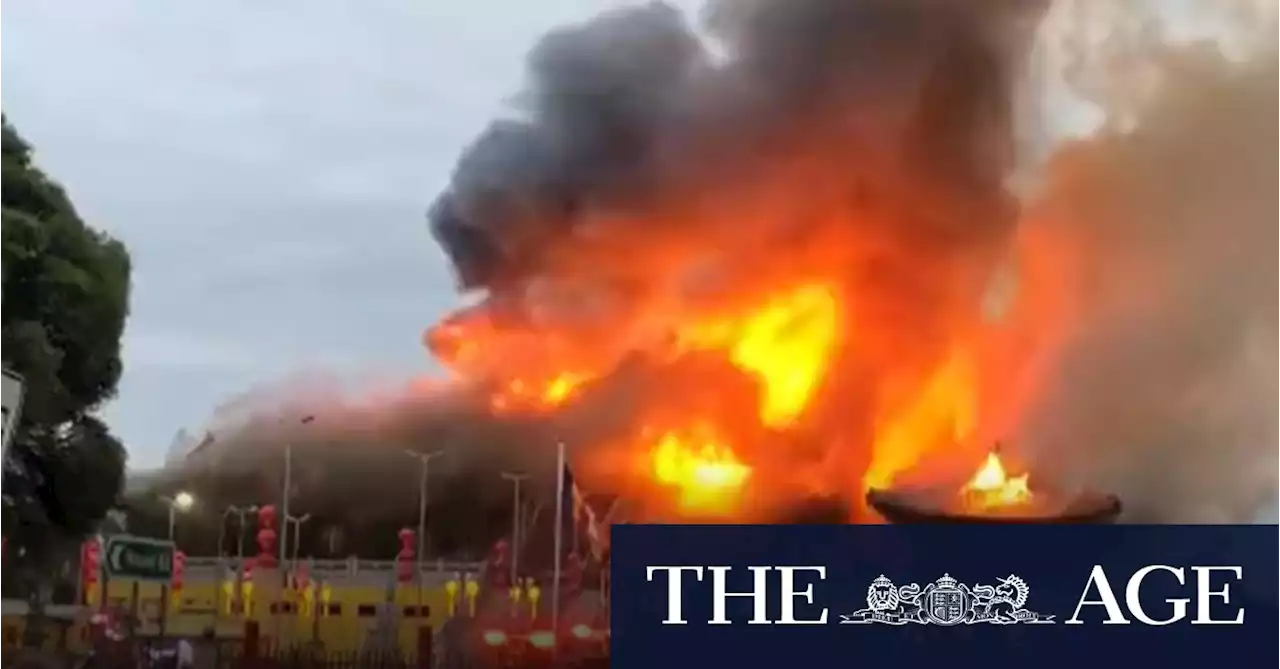 Firefighters battle huge blaze at Springvale South buddhist temple