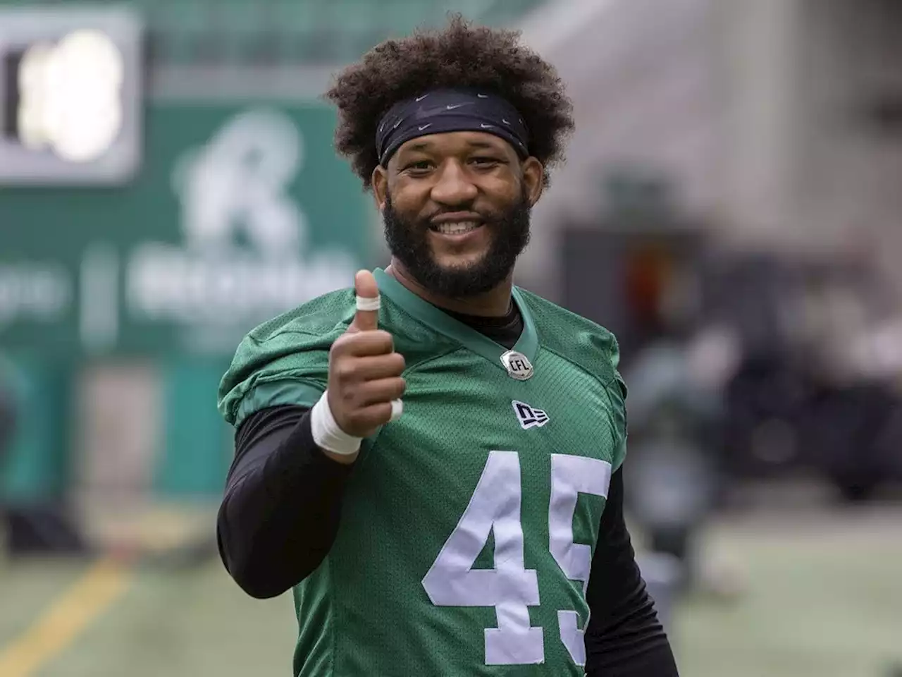 Pete Robertson re-signs with Saskatchewan Roughriders