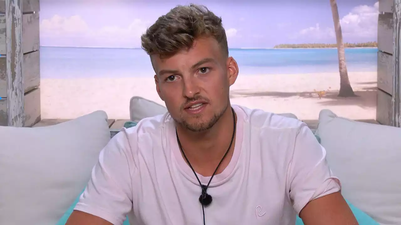 Love Island's Hugo Hammond shows off dramatic new look after moving to Australia