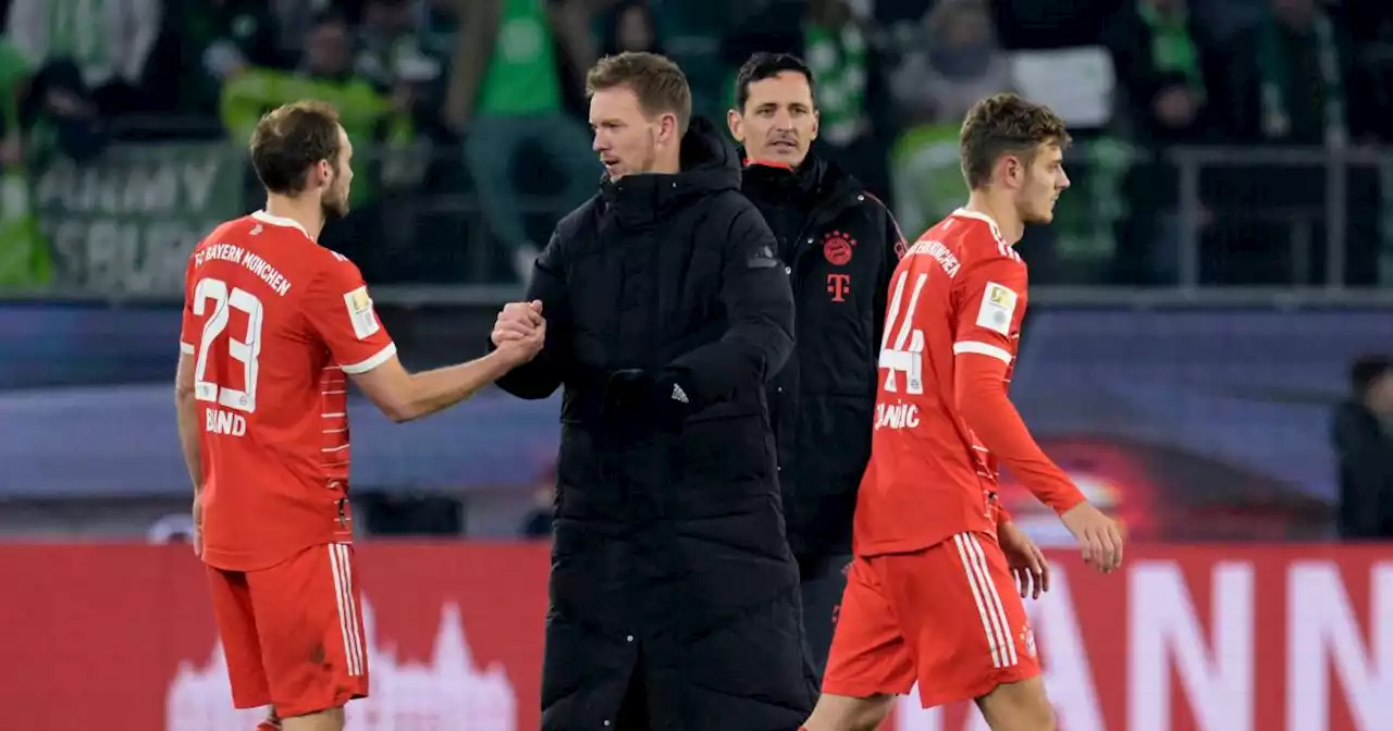 Bayern München herovert koppositie met invaller Daley Blind na zege op Wolfsburg van Micky van de Ven