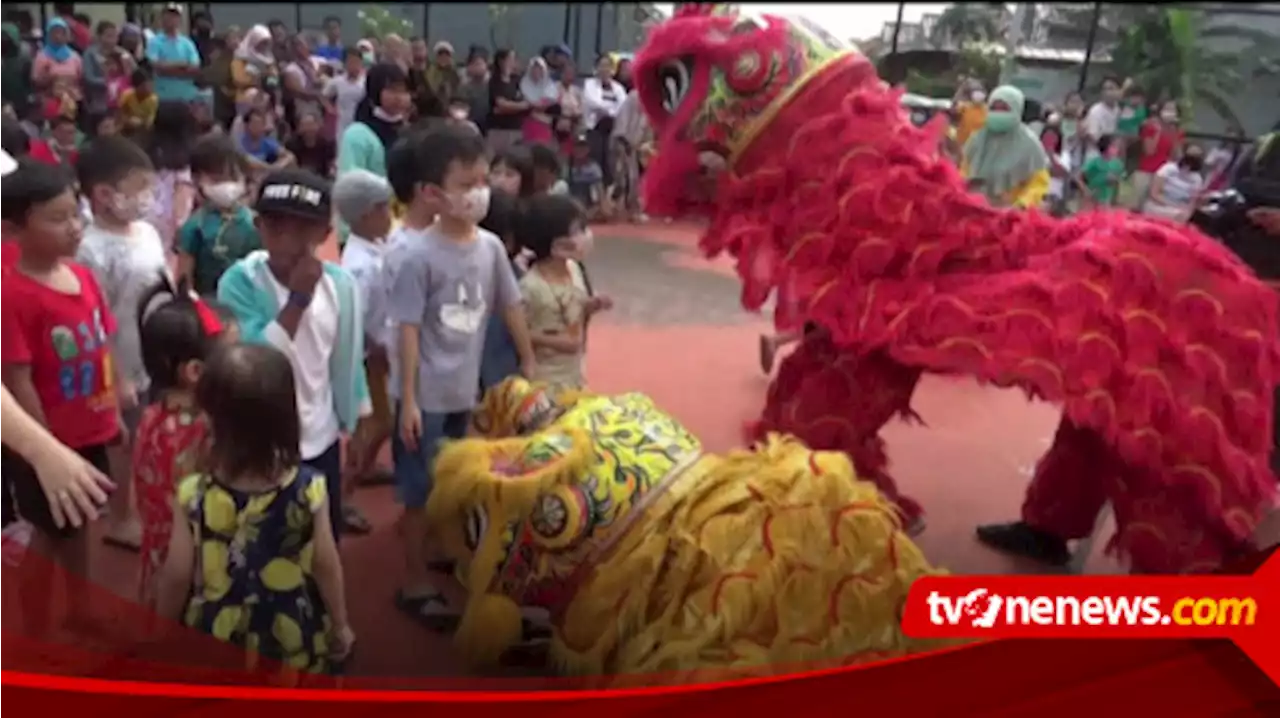 Perayaan Cap Goh Meh di Surabaya Dimeriahkan Atraksi Barongsai, Bagikan Angpo dan Lontong Cap Goh Meh