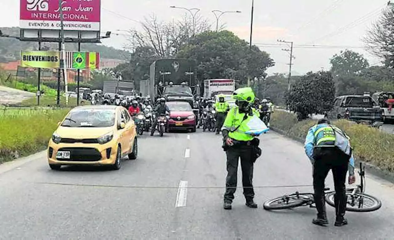 Con pronóstico reservado, abuelita arrollada por un ciclista sub-23 en Bucaramanga