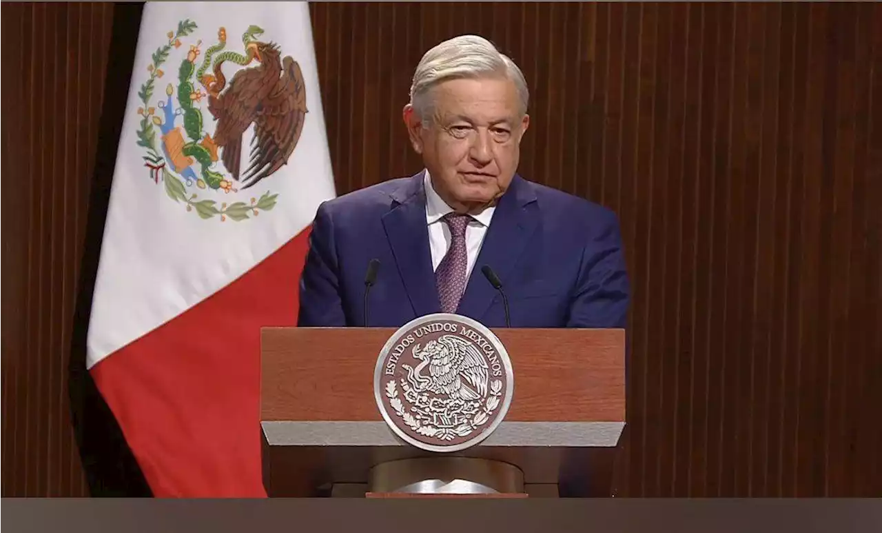 AMLO encabeza ceremonia por el 106 aniversario de la Constitución