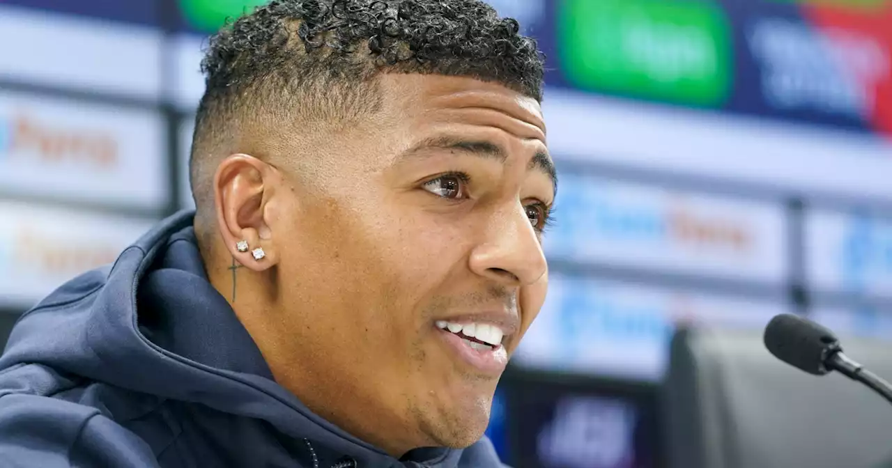 Debutant Van Aanholt begrijpt niets van blessuretijd: 'Waar is dat op gebaseerd'