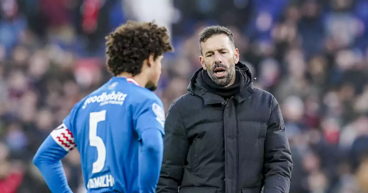 Ook Van Nistelrooij snapt arbitrage niet: &quot;Geen één ging er naar ons&quot;