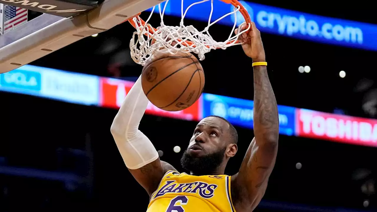 LeBron James moves within 36 points of Kareem Abdul-Jabbar's scoring title, could break record on Tuesday