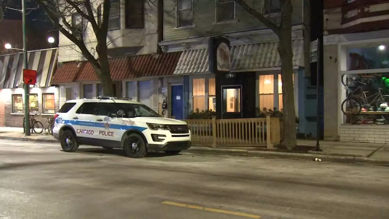 Lakeview burglary: Suspect breaks into North Side restaurant, steals property, Chicago police say