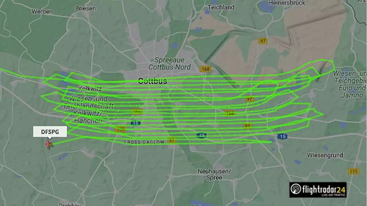 Was macht dieses Flugzeug über Cottbus?